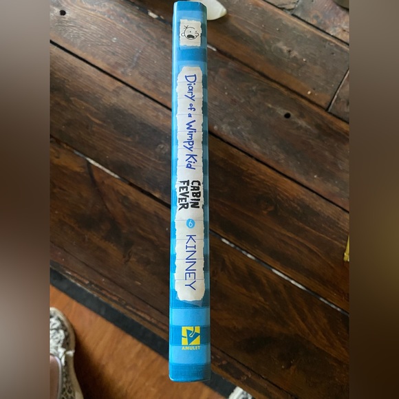 Diary of a Wimpy Kid, Cabin Fever by Jeff Kinney (Book 6) - Picture 2 of 3